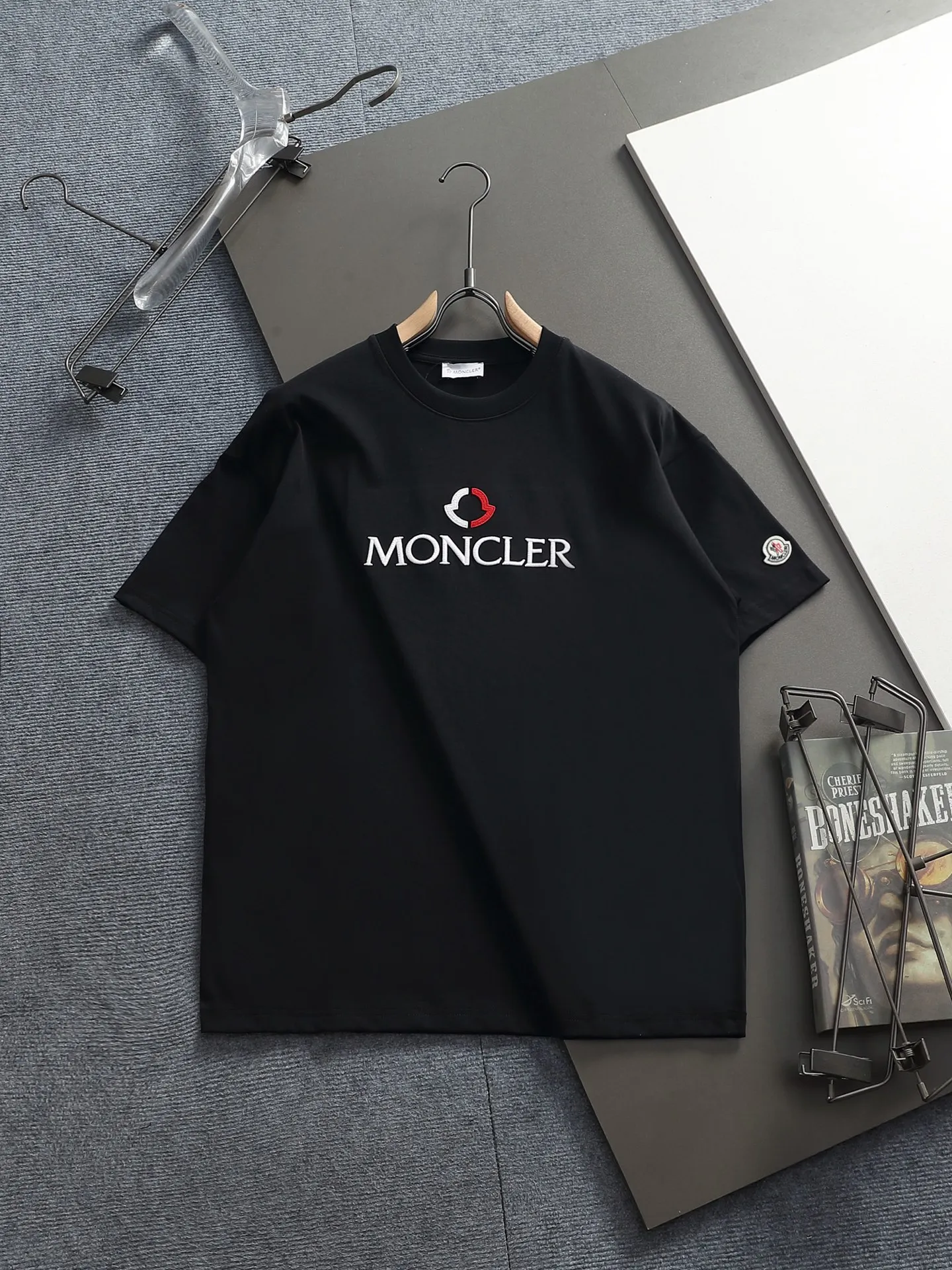 MONCLER LOGO 🪡 Logo ， Retro Same Style T 260 Versatile : Khaki Black White Size：XS~L